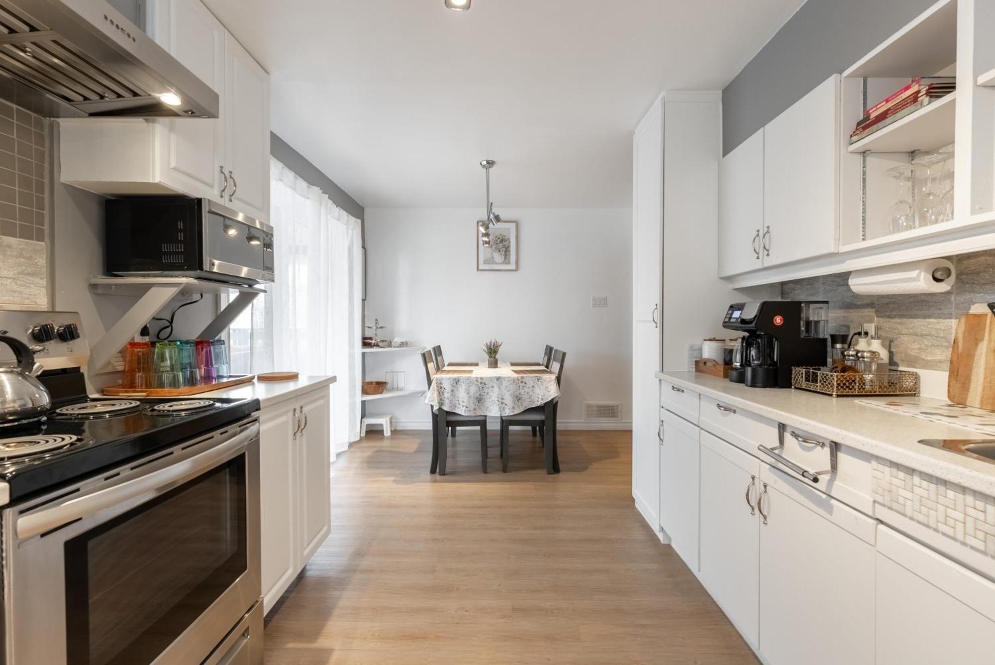 Comfortable Spacious House With Parking Brossard Exterior foto