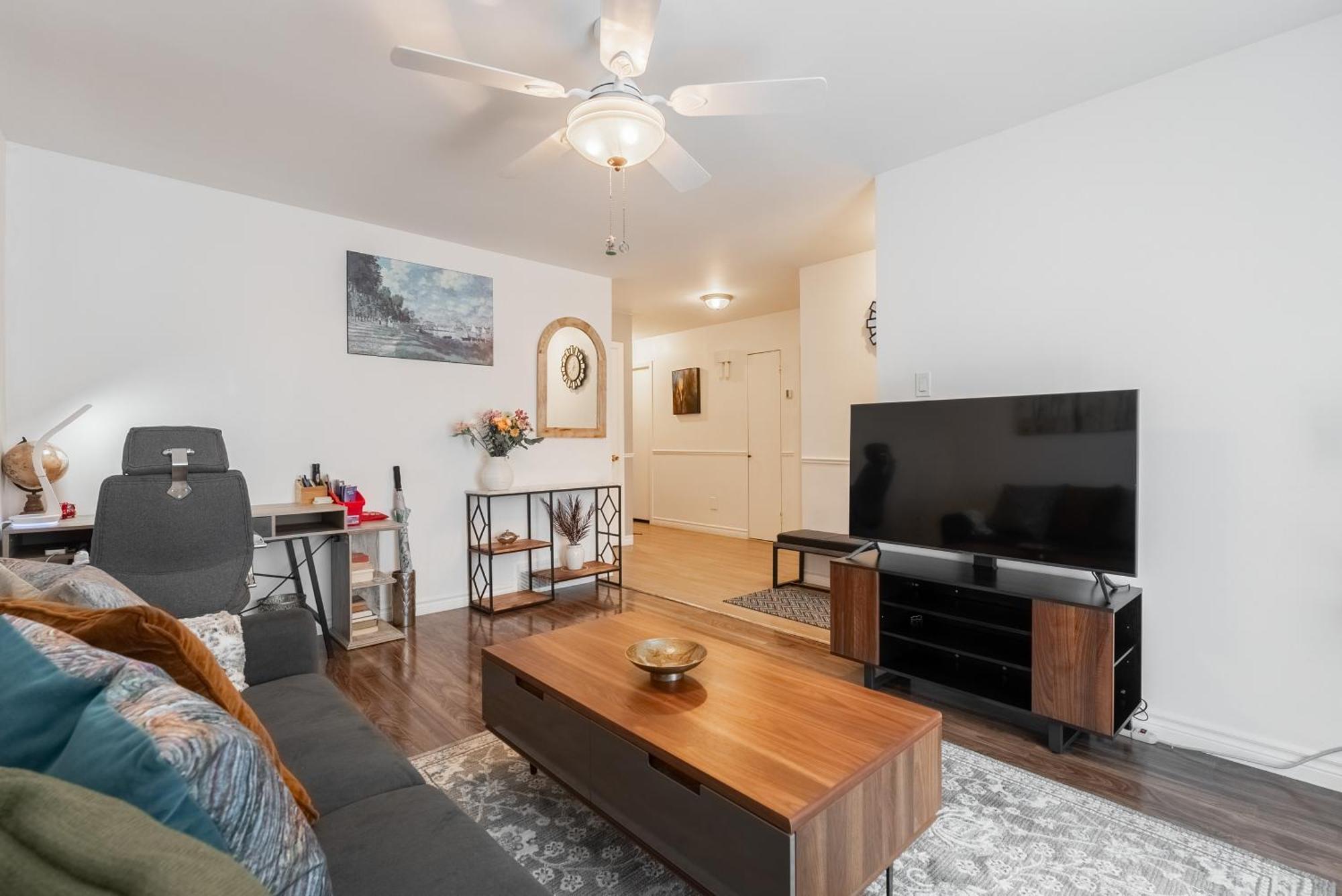 Comfortable Spacious House With Parking Brossard Exterior foto