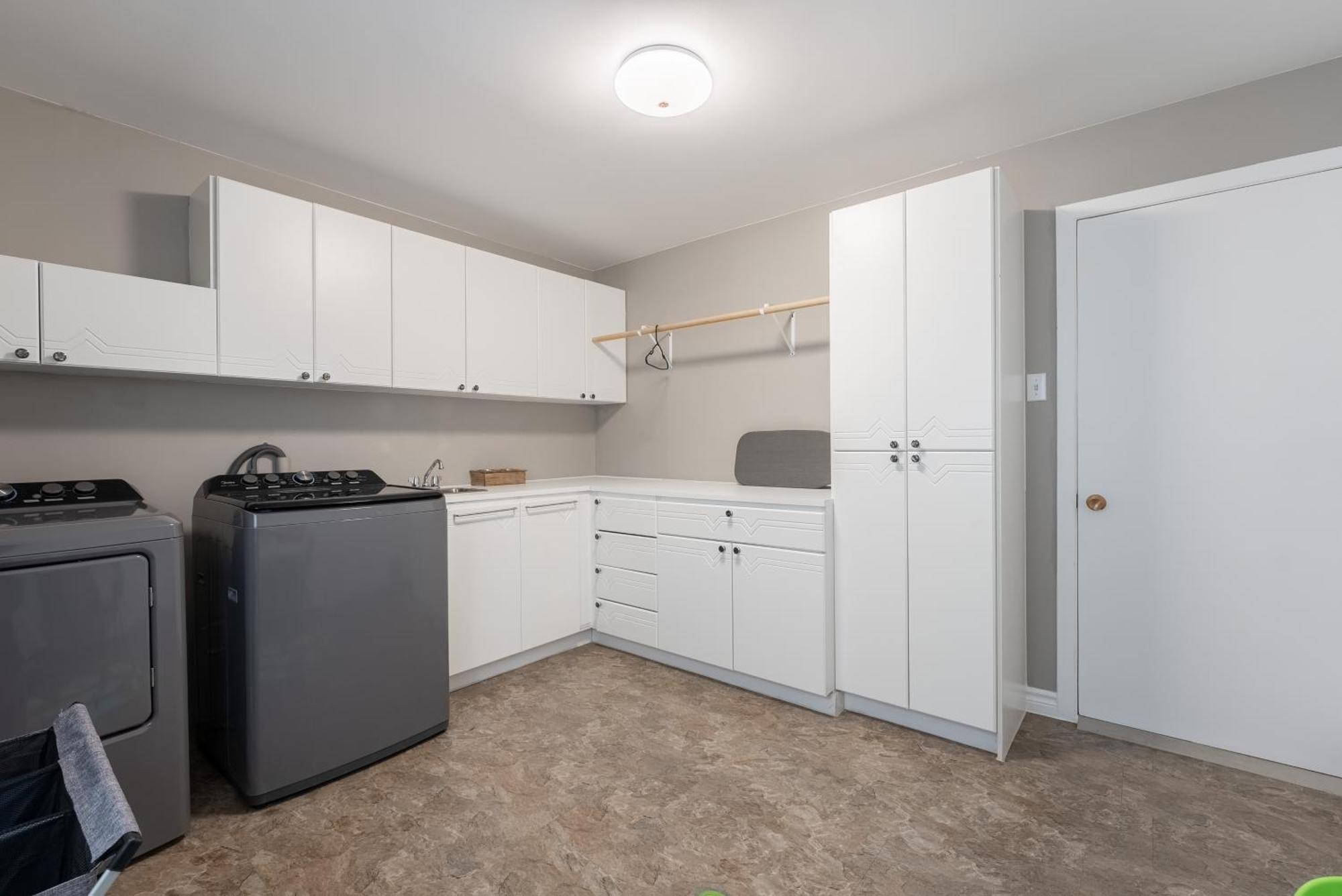 Comfortable Spacious House With Parking Brossard Exterior foto