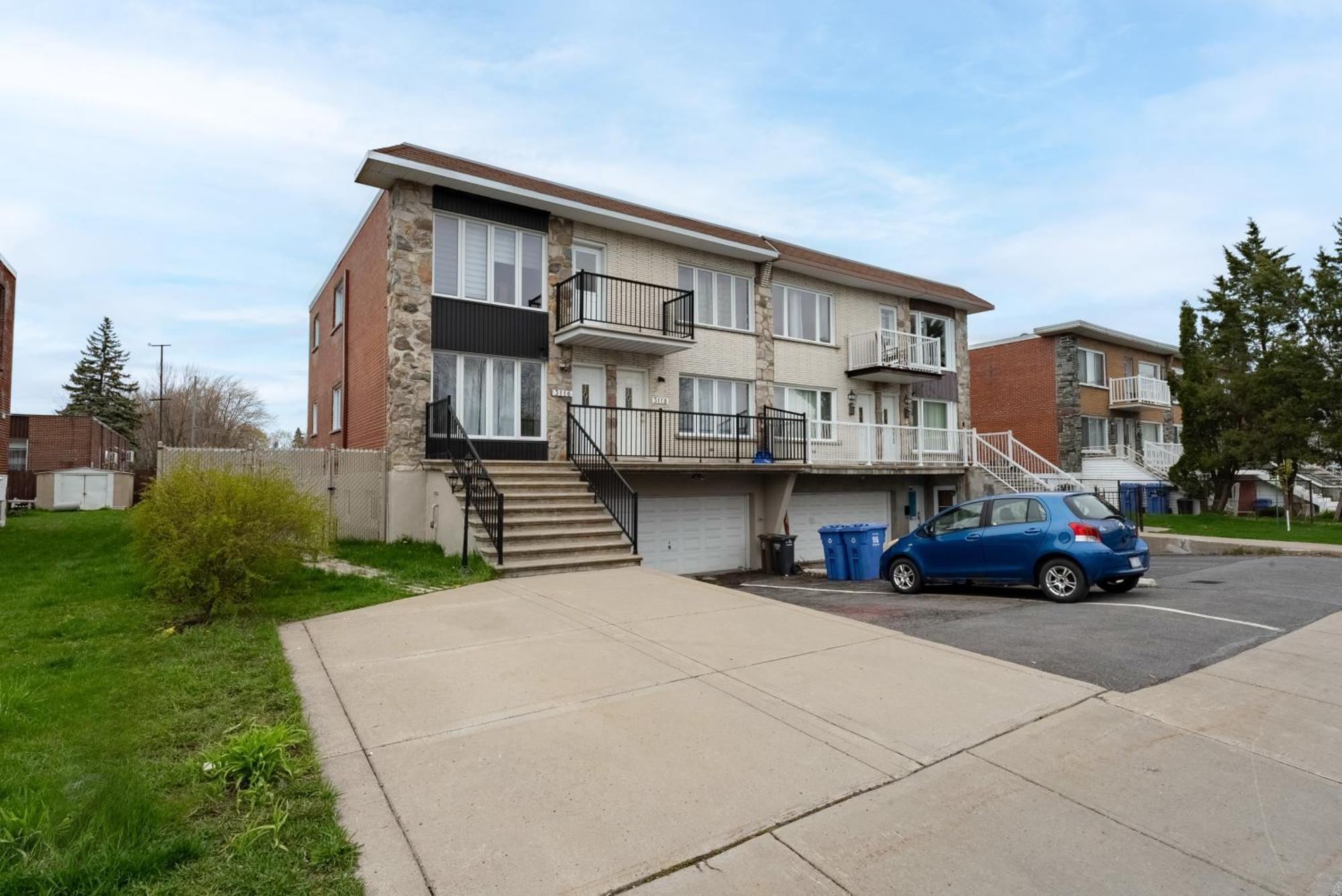Comfortable Spacious House With Parking Brossard Exterior foto